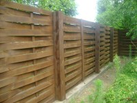 gorizontalnyy-zabor-iz-dosok